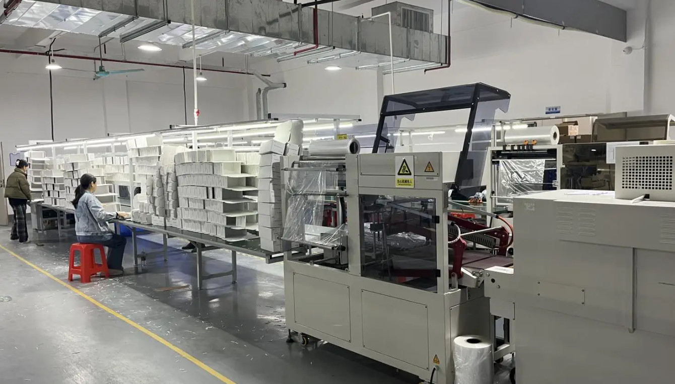 Shenzhen CHL Industries Co., Ltd. ligne de production en usine